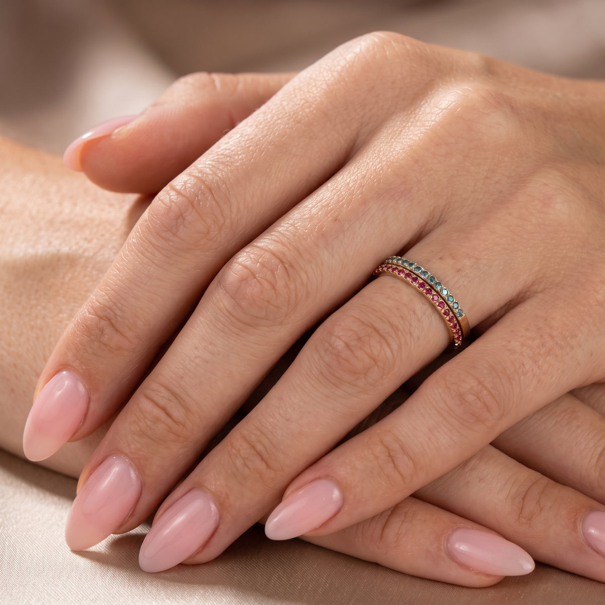 Zierlicher Ring mit Geburtsstein