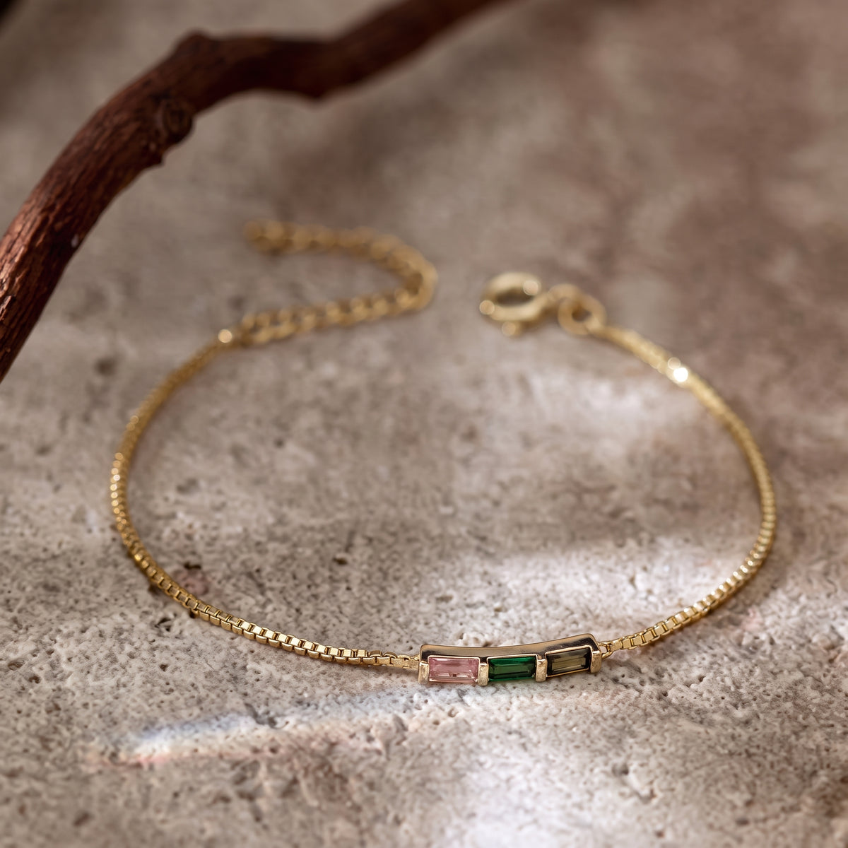 Zartes Baguette-Geburtsstein-Armband