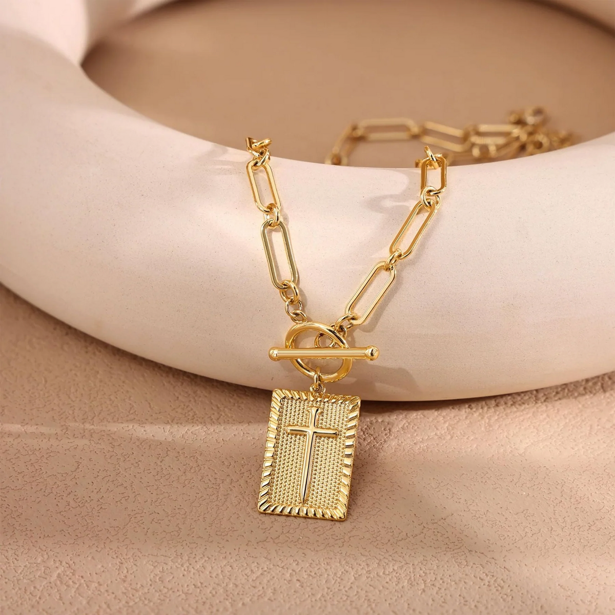 Charm-Halskette mit Kreuz